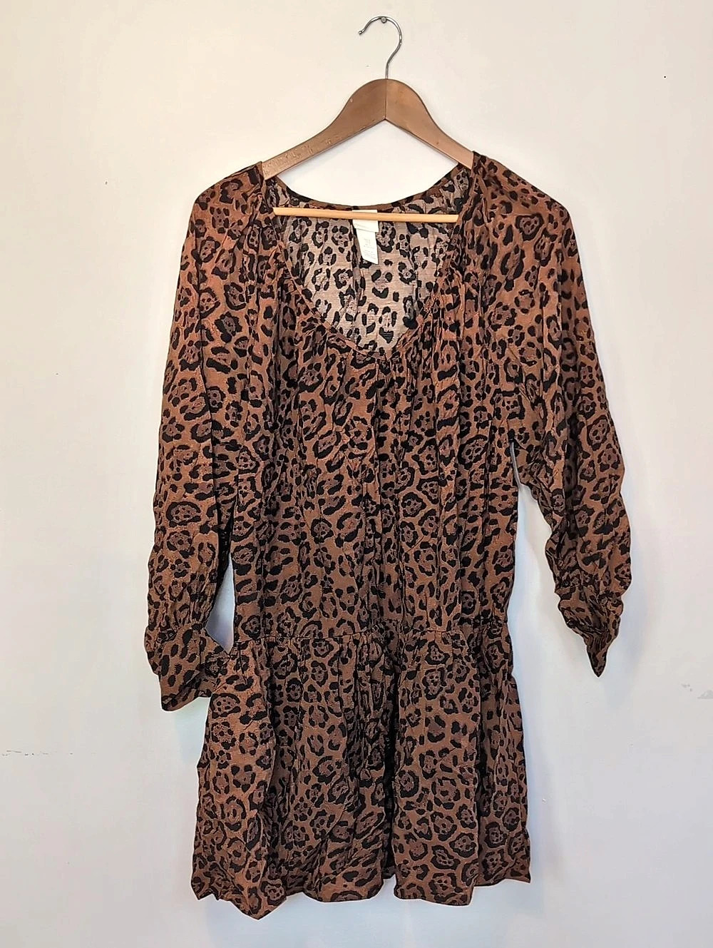 H&M Leopard Print Mini Dress Size Small Like New